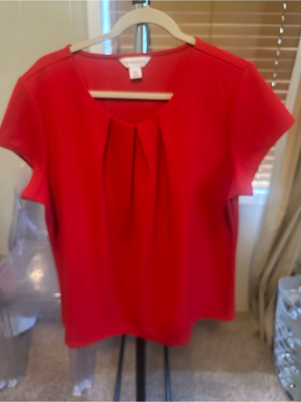 Liz Claiborne Red Short-Sleeve Pleated Front Blouse
